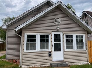 1409 S 4th St, Pekin, IL