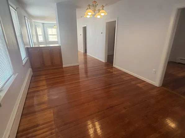103 Central Ave, New Bedford, MA