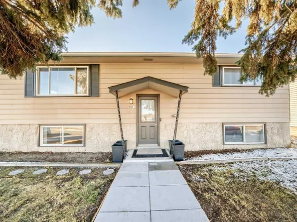 5903 N 4th Ave NE, Calgary, AB T2A 3Y1