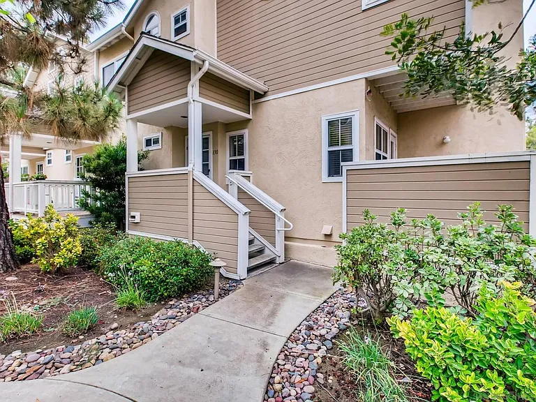 9950 Scripps Vista Way #130 — Photo 17