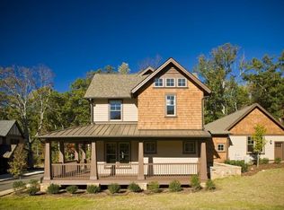 2 Fitzgerald Rd, Black Mountain, NC 28711