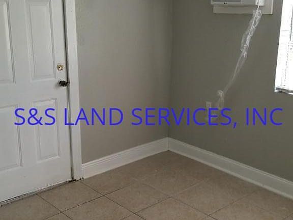 5th image of 1513 E Annona Ave #B
