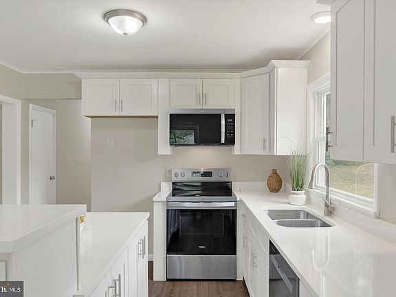 5th image of 85 Vista Cir