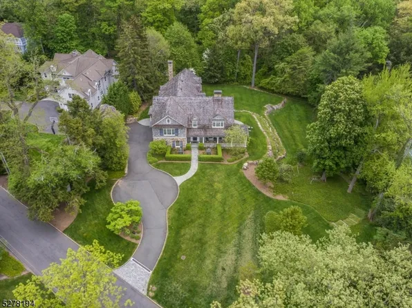 46 Farley Rd, Millburn Twp., NJ 07078