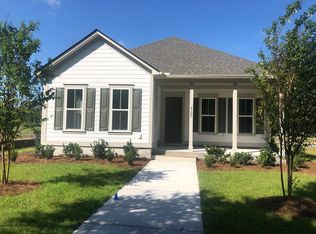 9125 Devaun Park Blvd, Calabash, NC 28467