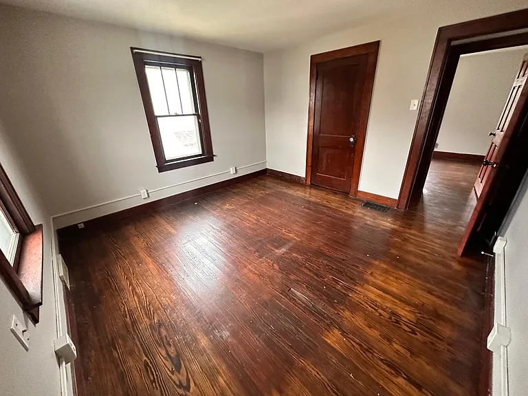 1243 School St — Photo 14