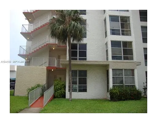 Building Photo - 17560 Atlantic Blvd #316