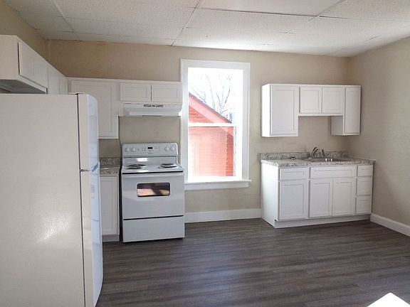 5th image of 720 E Clay St APT C