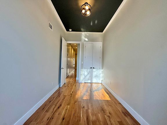 5th image of 196 Wilson Ave #1F