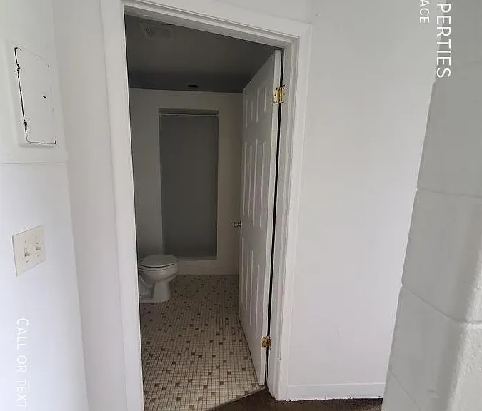 77 Harvey Pl — Photo 14