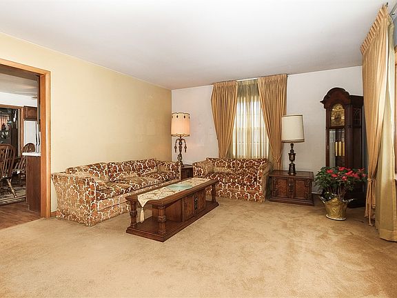 5th image of 1513 Henry Pl