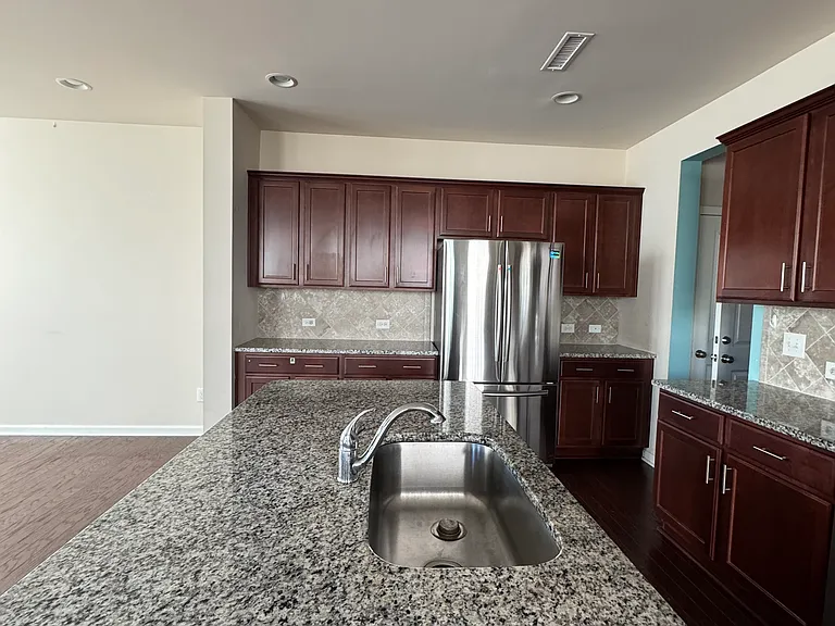 814 Bristol Bridge Dr — Photo 12