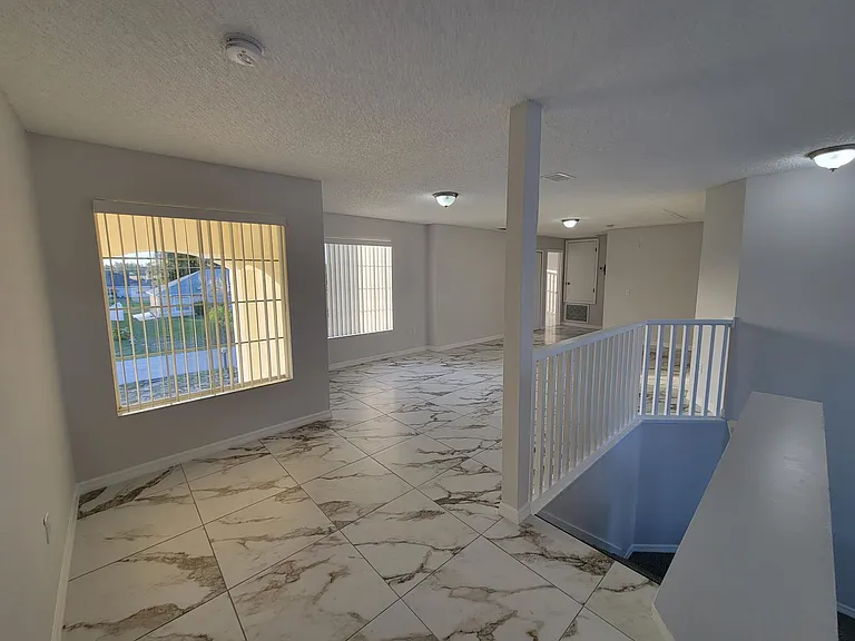1907 Escambia Ln — Photo 21