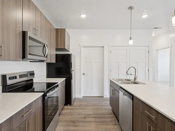 River Meadows Apartments