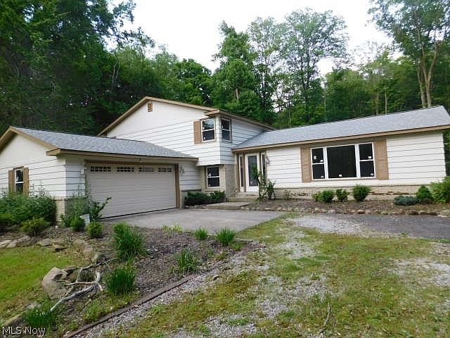 1st image of 104 Maple Hill Dr