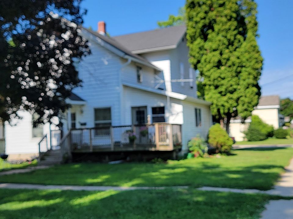 2nd image of 1401 E 2nd Ave