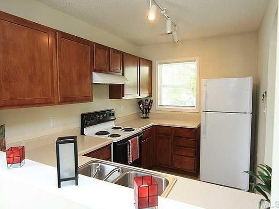 4th image of 4108 Panther Creek Pkwy