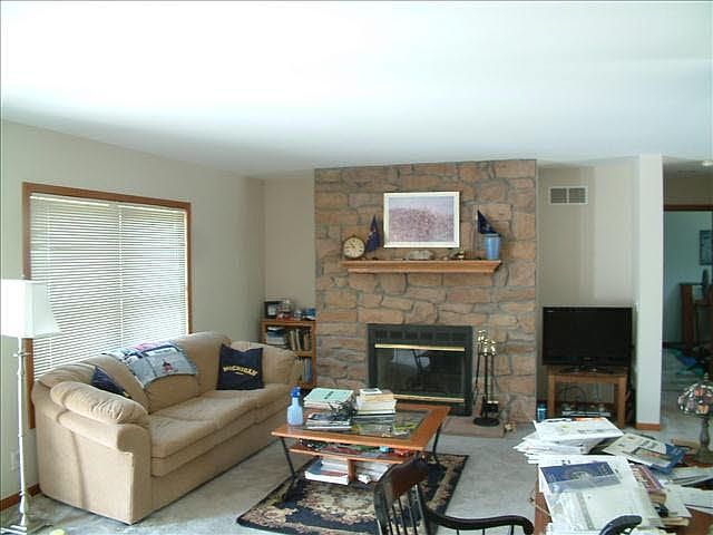 2nd image of 4855 Stanley Dr