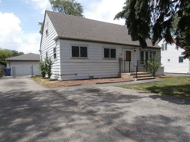 1st image of 912 N Roberta Ave