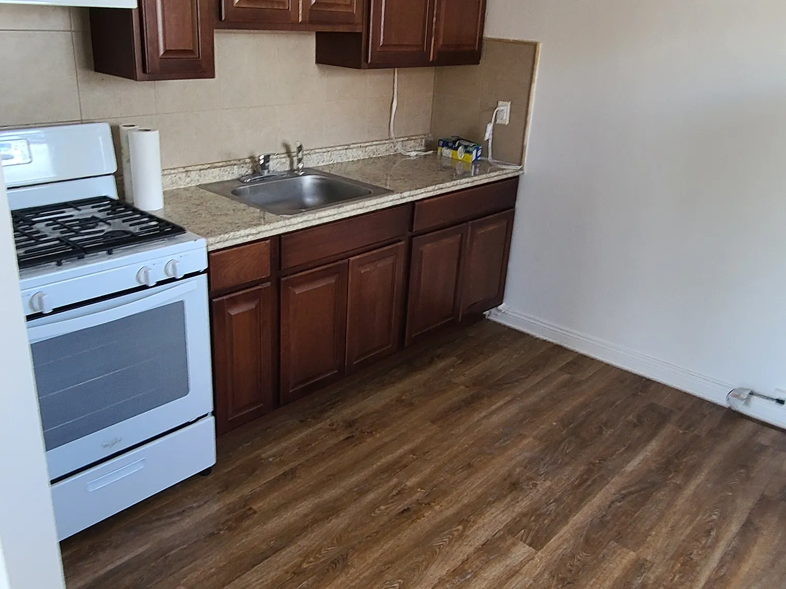 242 S Spring Garden St — Photo 3
