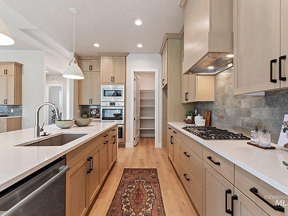 6th image of this home