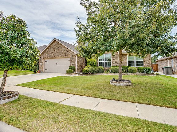 2nd image of 2012 Plamera Ln