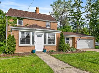 616 Kirk Ave, Elgin, IL 60120