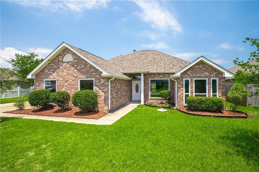 217 Oak Point Dr, La Place, LA 70068 Zillow