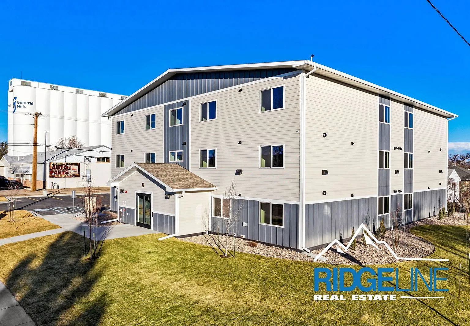 2 bed, 2.0 bath, 1096 sqft, $1,750 — Photo 3