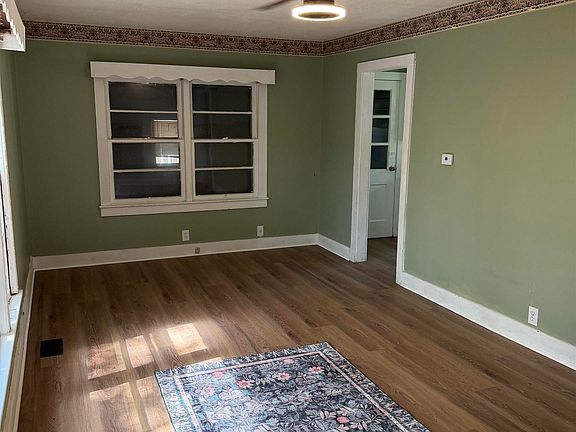 5th image of 718 N 4th St