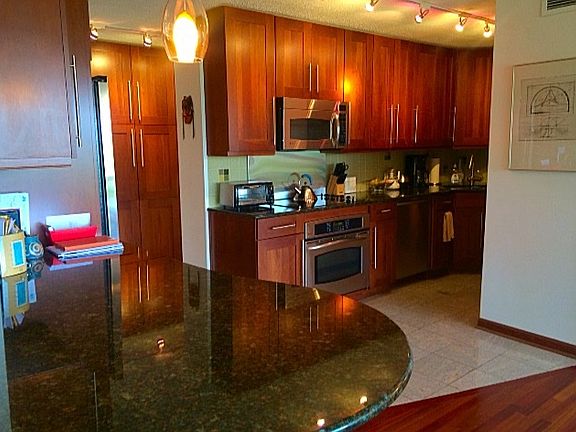 4th image of 330 W Diversey Pkwy APT 807