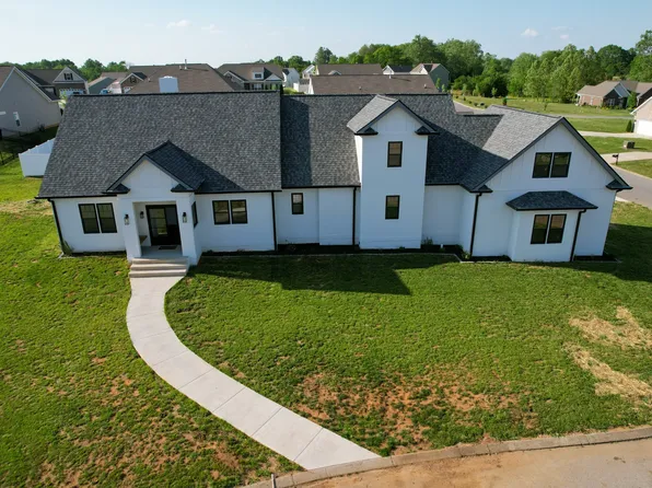 100 Waycross Dr, Shelbyville, TN 37160