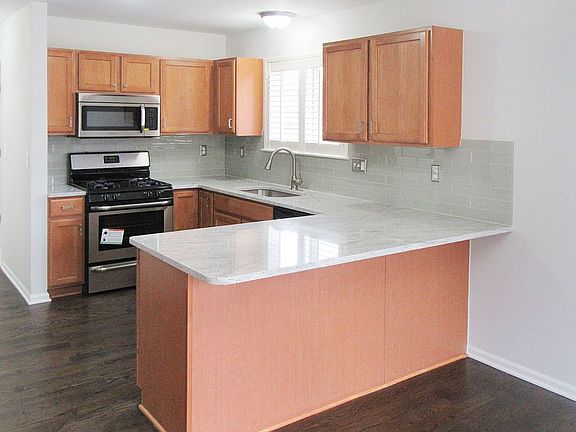 4th image of 1016 Broad Ax Ln