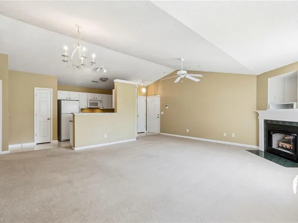 734 Scholastic Ct, Winston Salem, NC 27106