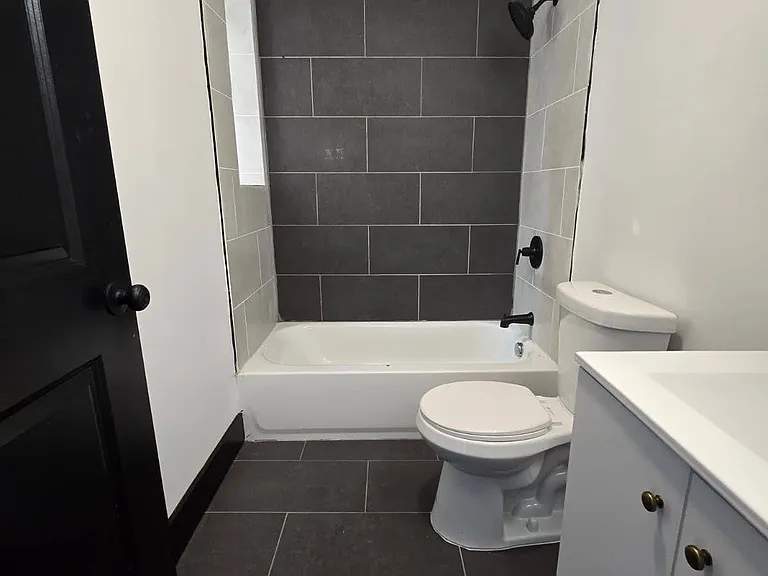11 Thomas St #3C — Photo 3