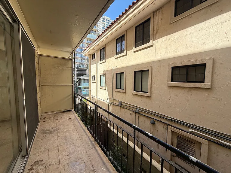 254 Kaiulani Ave — Photo 18