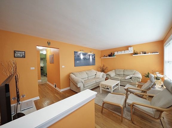 4th image of 3455 N Oketo Ave #1