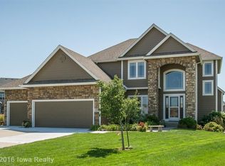 514 Hawthorne Ct, Norwalk, IA 50211