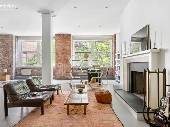 525 West 22nd Street image 16 of 20