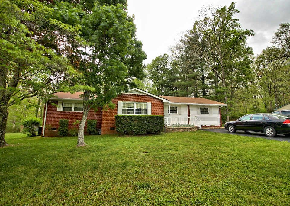 1st image of 350 Halstead Dr