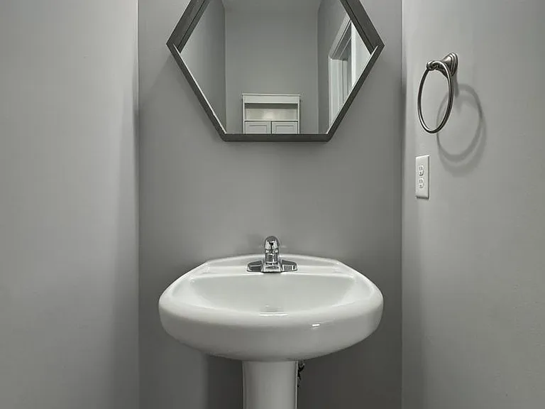 172 Huzzas Cir — Photo 13
