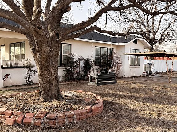 3rd image of 302 W 10th St