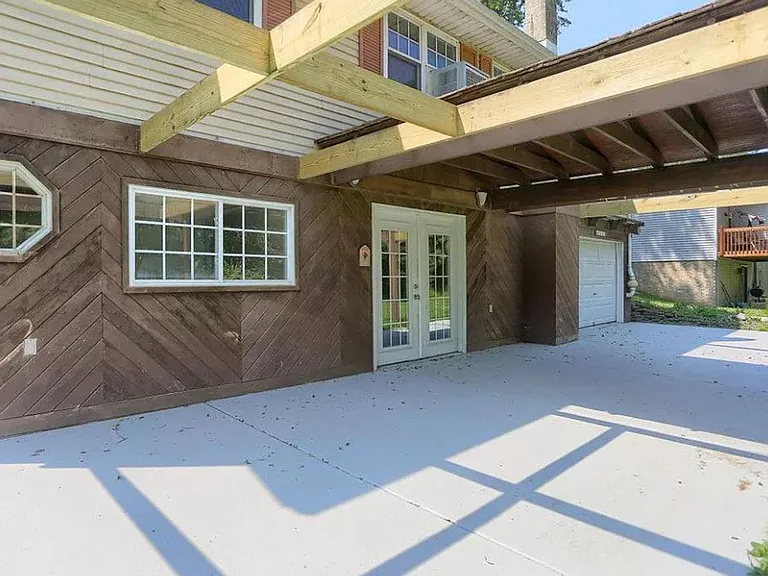 1140 Loop Dr — Photo 20