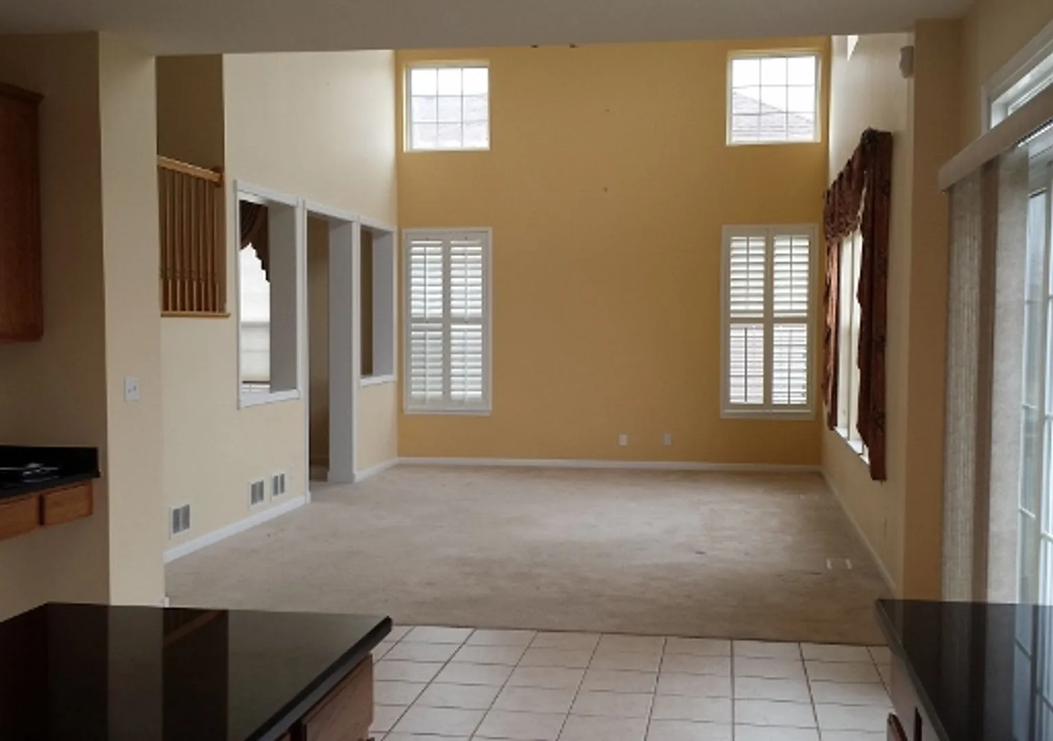 Four Bedroom Home in Walnut Trails — Photo 2