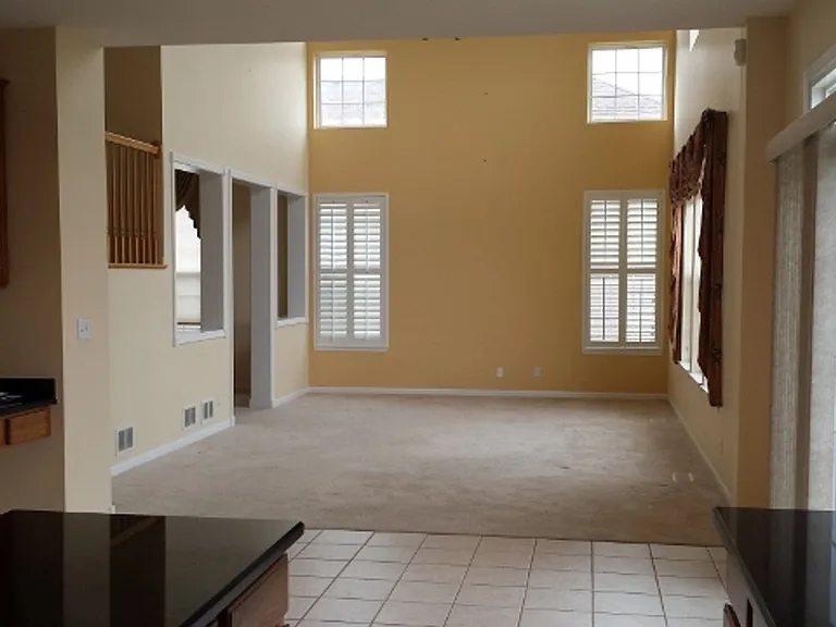 920 McDole Dr — Photo 2