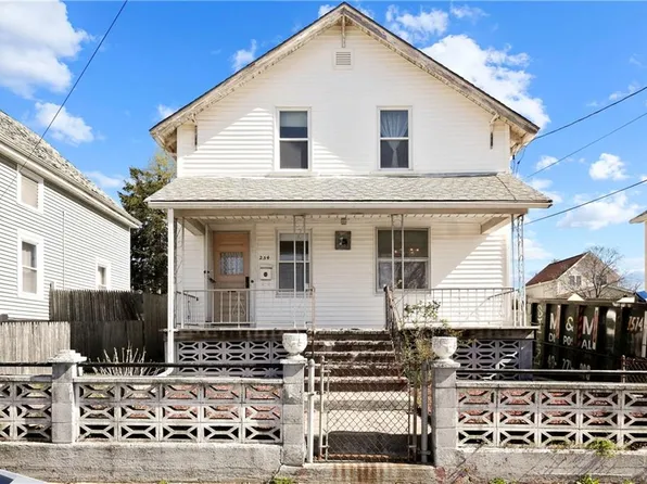 254 Quarry St, East Providence, RI 02914