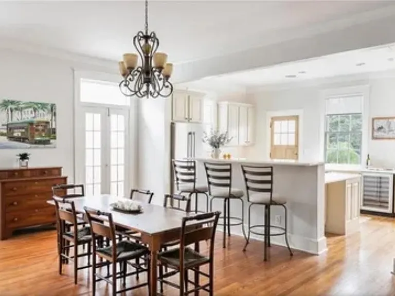 2236 Saint Charles Ave #A — Photo 4