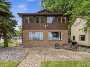 277 Donohue Dr, Bay City, MI 48706