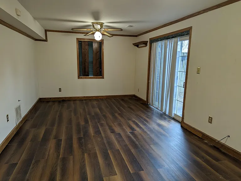 91 Watkins Park Dr — Photo 9