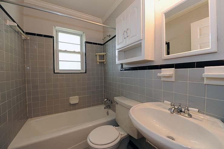 2nd Bathroom